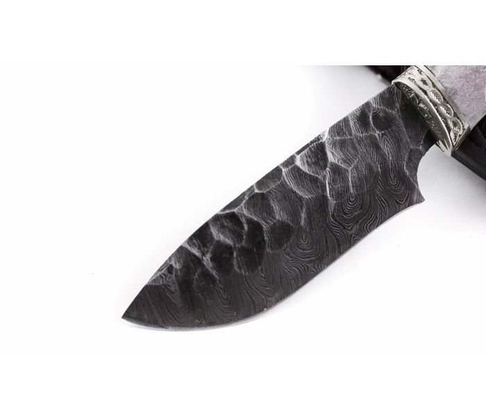 Нож ручной работы Коршун малый: сталь дамаск, каменный век, резная рукоять рог лося