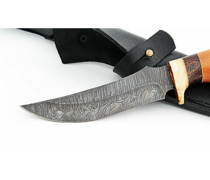 Нож ручной работы Пиранья из стали дамаск, рукоять сапеле-венге