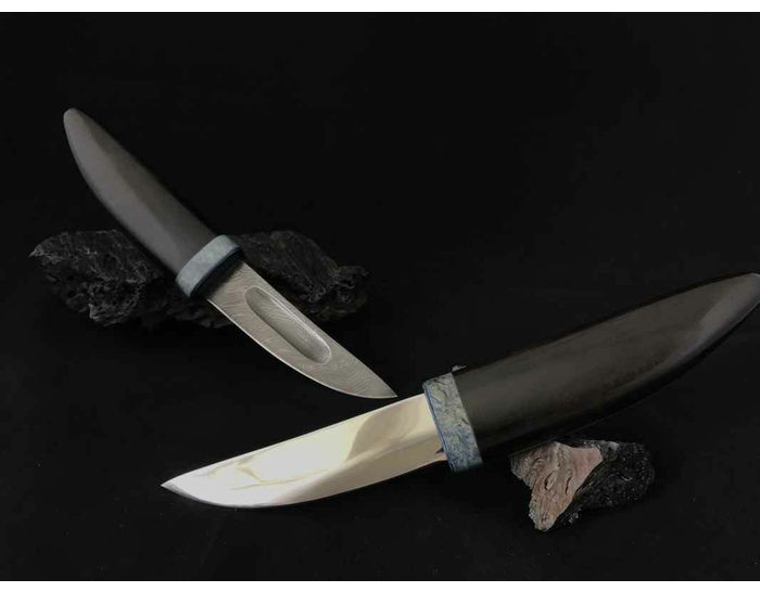 Якутский нож 'Клык большой' с двумя клинками из стали кованой 110Х18, дамаск рукоять черный граб, ножны черный граб